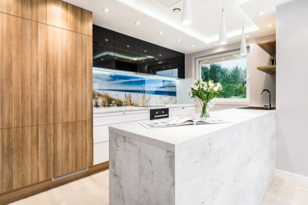 Konkurs "Głosuj na najlepszy projekt salonu z aneksem kuchennym!"