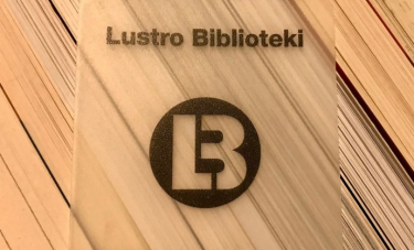 Konkurs dla bibliotek: Wygraj warsztaty na 6. urodziny Lustra Biblioteki