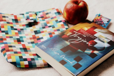 Wygraj książkę "Tryjon"