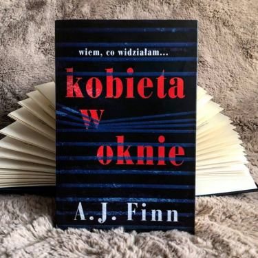 Wygraj książkę "Kobieta w oknie"