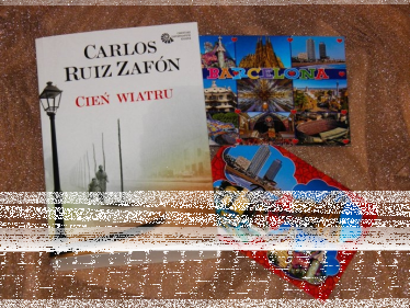 Wygraj książkę Carlos Ruiz Zafon "Cień wiatru" oraz pocztówki z Barcelony