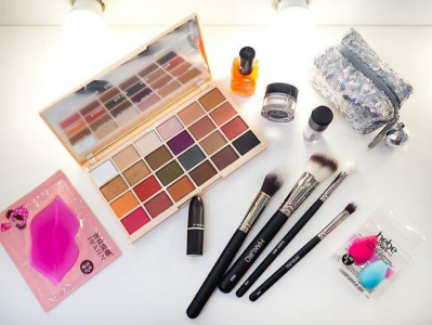 Wygraj zestaw markowych kosmetyków o wartości 300 zł! do godz. 20:00