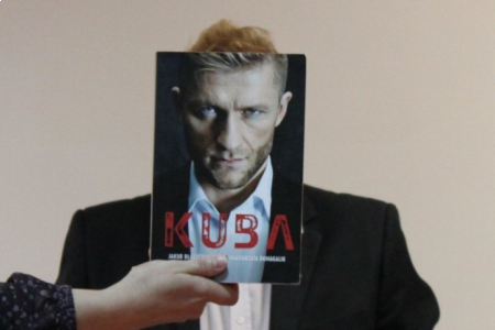 Konkurs "Sleeveface w bibliotece"
