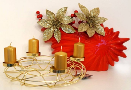 Wygraj złoty okrągły metalowy świecznik