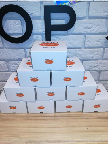 Głogów: Konkurs na Andrzejki - Drogeria Vica i Top Secret