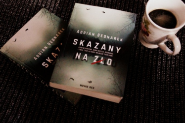 Wygraj książkę "Skazanego na zło"