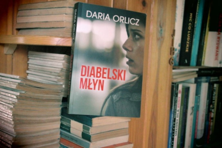 Wygraj książkę "Diabelski młyn"