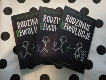 Wygraj książkę "Rodzinne rewolucje"
