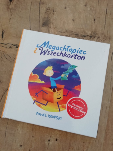 Wygrał książkę Megachłopiec i Wszechkarton