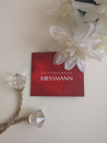 Wygraj kartę podarunkową do Drogerii Rossmann