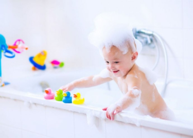 Konkurs "Opisz najciekawszą łazienkową zabawę i zgarnij nagrody"