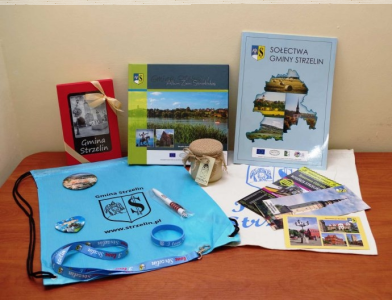 Wygraj jeden z trzech zestawów upominków ze Strzelina