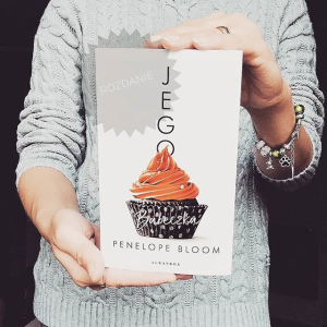 Wygraj książkę "Jego Babeczka"