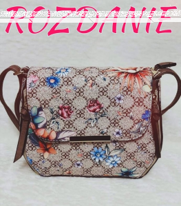 Wygraj torebkę listonoszkę