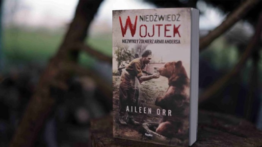 Wygraj książkę "Niedźwiedź Wojtek. Niezwykły żołnierz Armii Andersa"