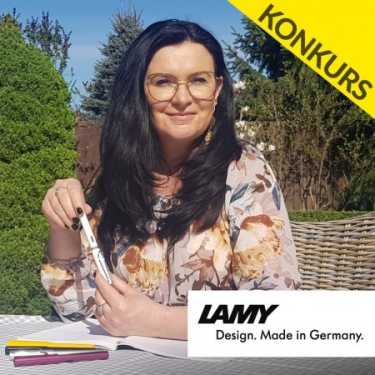 Wygraj pióro Niny Majewskiej-Brown i zestaw książek z autografem pisarki