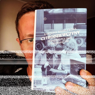 Wygraj książkę "Cyfrodziewczyny" do godz. 21:00