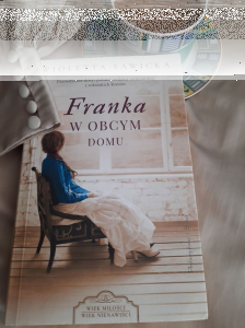 Wygraj książkę "Franka w obcym domu"
