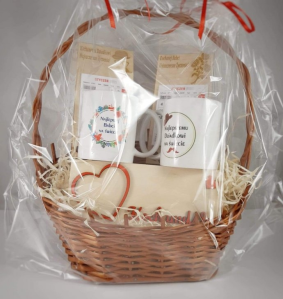 Wygraj piękny kosz upominkowy dla Dziadków