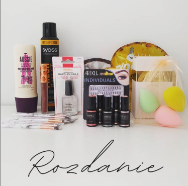 Konkurs "Rozdanie kosmetyczne u @kurczaczok"