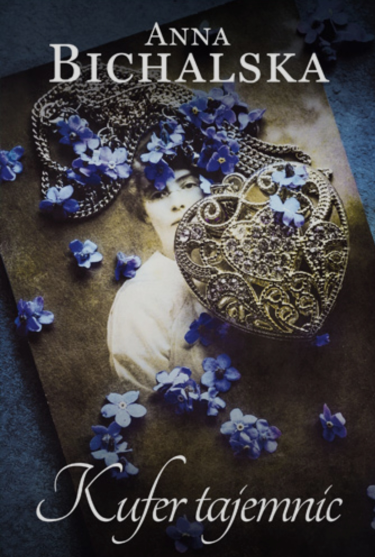 Wygraj książkę "Kufer tajemnic"