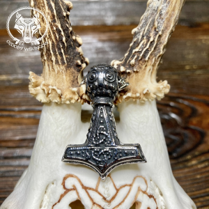 Wygraj zawieszkę z młotem Thora