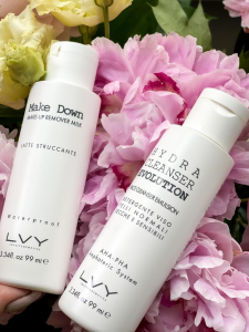 Konkurs "Przetestuj wakacyjny zestaw kosmetyków do ooczyszczania"