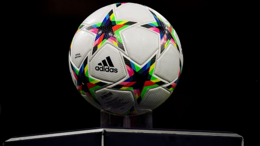 Wygraj piłkę meczową Champions League na sezon 2022/2023! do godz. 10:00