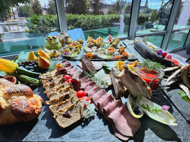 Wygraj śniadanie w Restauracji Panorama Wrocław "Złota Polska Jesień" do godz. 14:00