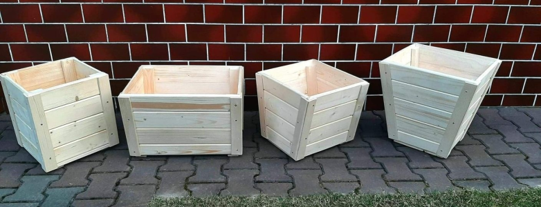 Wygraj drewnianą donicę ogrodową