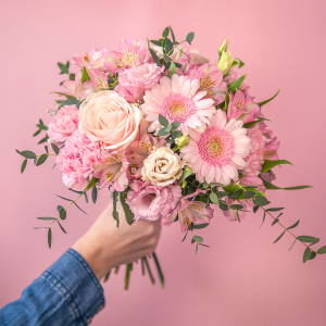 Konkurs na Dzień Kobiet "Superbohaterki bez peleryny - ‍3 bukiety dla 3 wspaniałych"