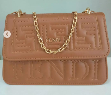 Wygraj torebke Fendi