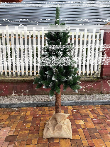 Wygraj sztuczną choinkę